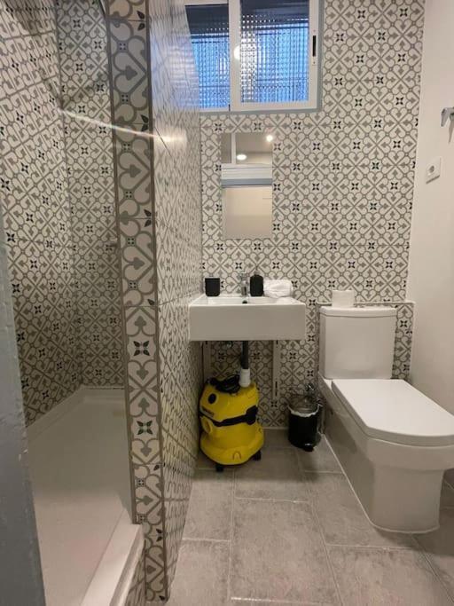 New Piso Centrico 7Pax A 2 Min Andando De Gran Via Apartment Madrid Ngoại thất bức ảnh